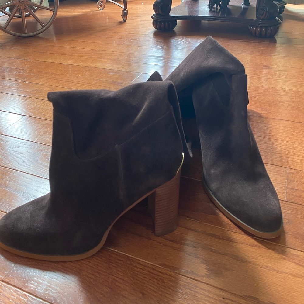 Michael Kors regina suede boots